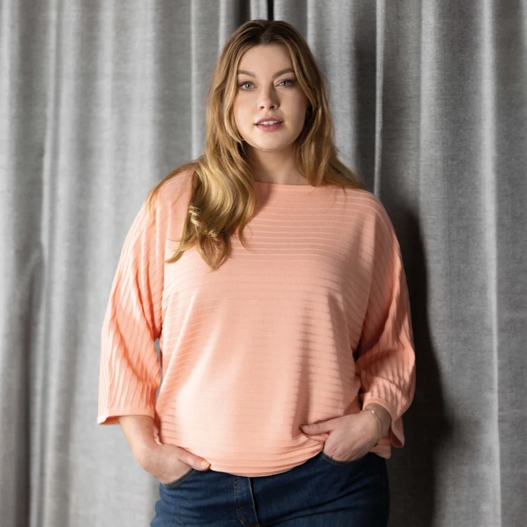 Mo 08.07 Curvy Collection by Karin Glasmacher