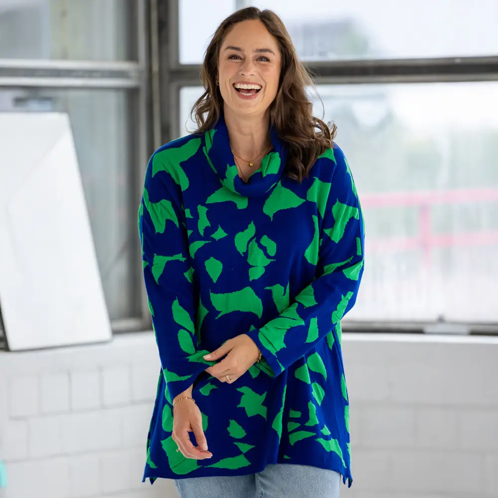 Oversize-Pullover Tupfen