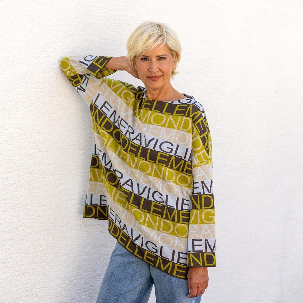 Kastenponcho Schrift Allover